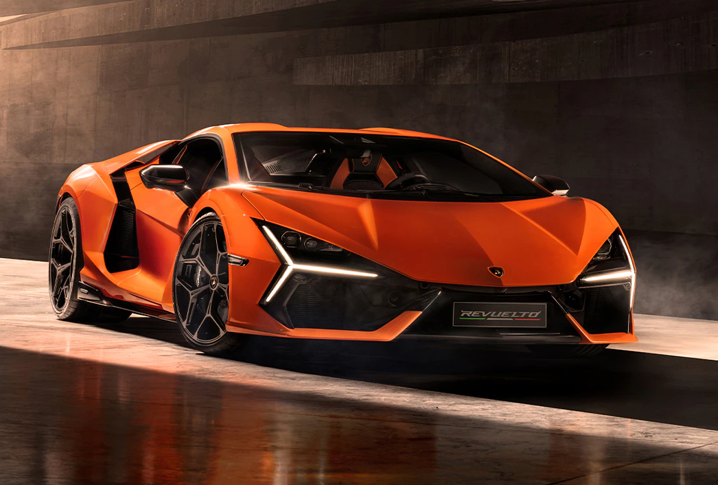 LAMBORGHINI REVUELTO